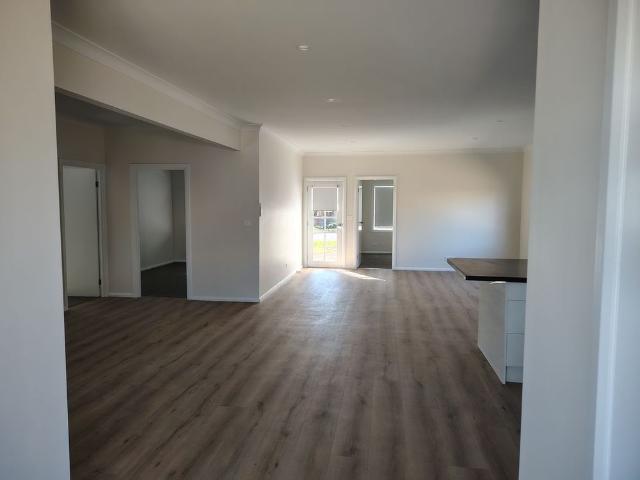 Newly renovated Close to CBD