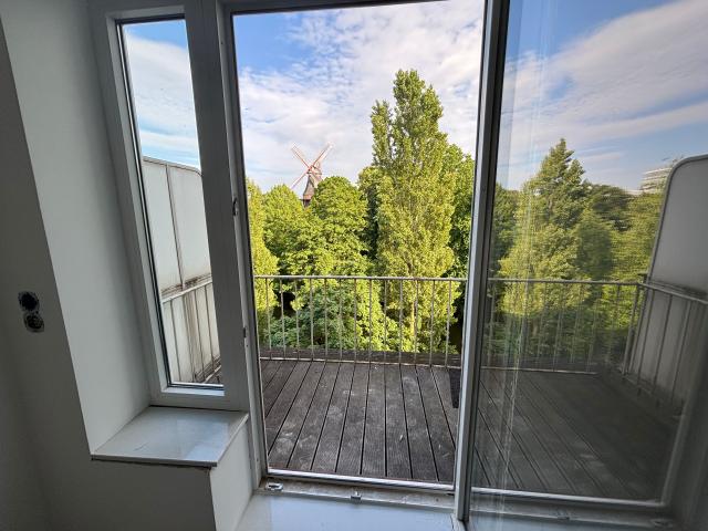 Newly renovated and furnished studio apartment in a central location