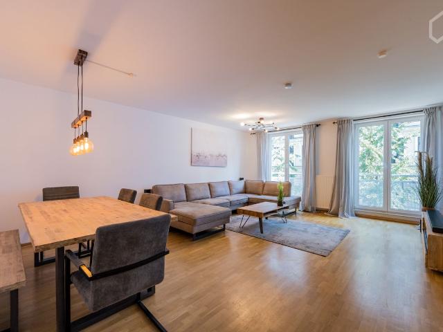 Newly renovated apartment with high quality furniture & winter garden close to Mauerpark in Prenzlauer Berg, Berlin Amsterdam Apartments for Rent