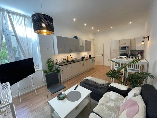 Newly renovated apartment, 2 Rooms in cosy City Center, Berlin Amsterdam Apartments for Rent