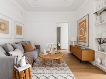 Newly renovated Art Deco apartment close to Five Ways