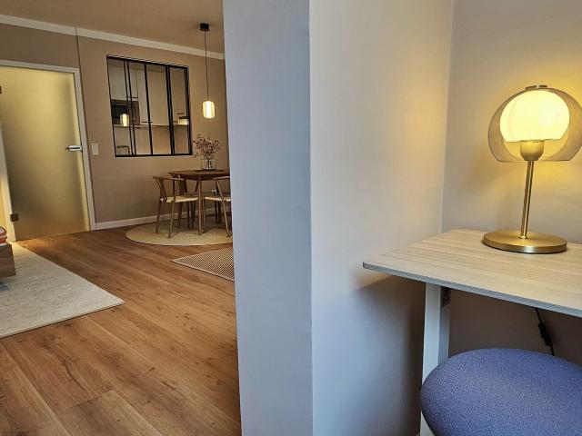 Newly renovated & beautifully designed studio apartment, Munchen Amsterdam Apartments for Rent