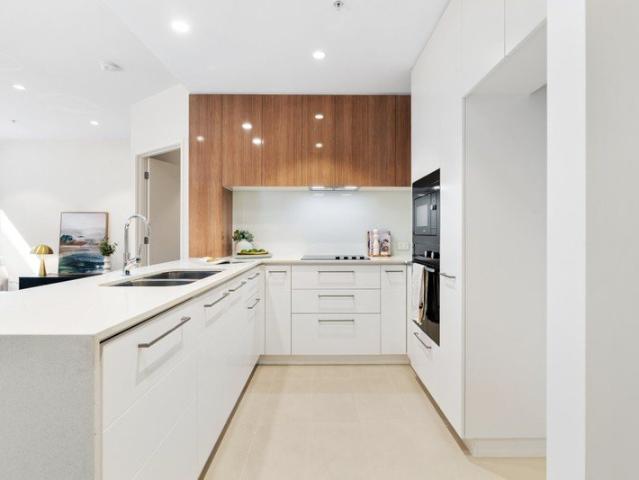 Newly renovated ground floor apartment!