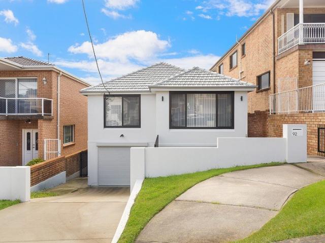 Newly Renovated Family Haven with North Facing Garden & City Views