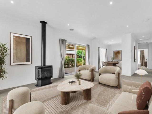 NEWLY RENOVATED FREEHOLD VILLA WITH EXCEPTIONAL LIFESTYLE FACILITIES