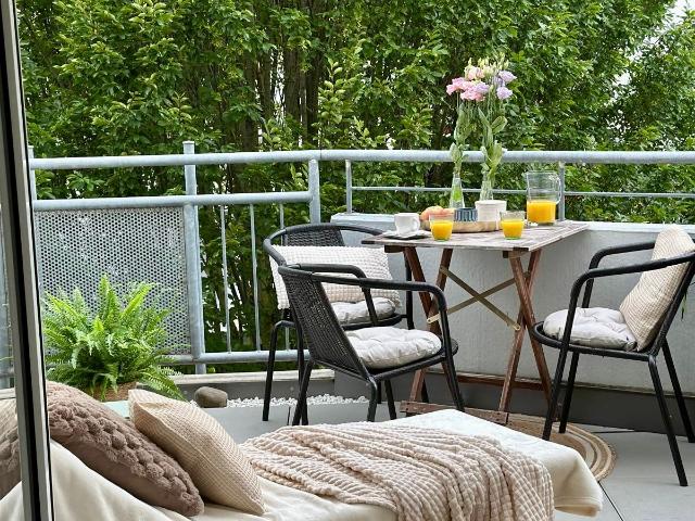 Newly renovated, fully furnished attic apartment, Mainz Amsterdam Apartments for Rent