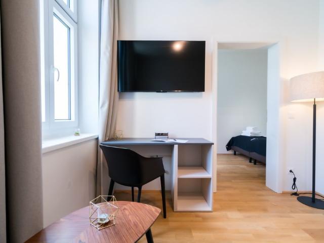 Newly renovated: Fully furnished business apartment in a historic Viennese building, Vienna Amsterdam Apartments for Rent
