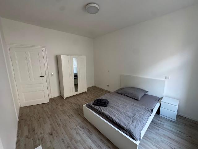 Newly Renovated & Fully Furnished 4 Bedroom Apartment