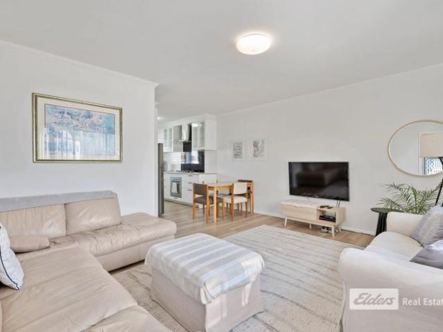 NEWLY RENOVATED FURNISHED UNIT