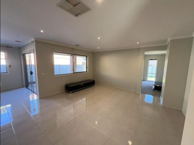 Newly Renovated House in Truganina