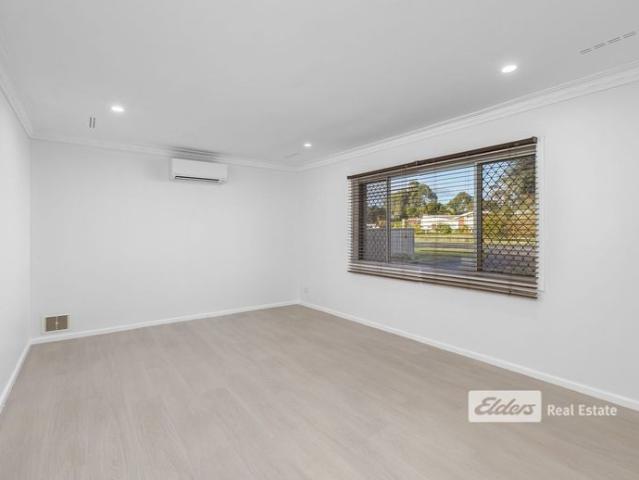 NEWLY RENOVATED HOME IN GLEN IRIS