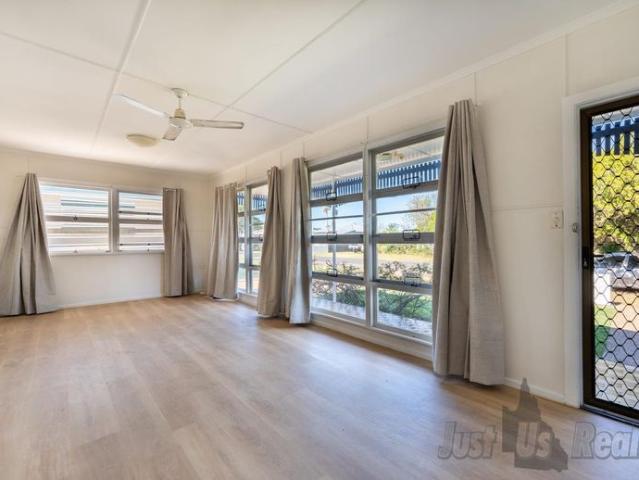 Newly Renovated Home in Sought After Svensson Heights