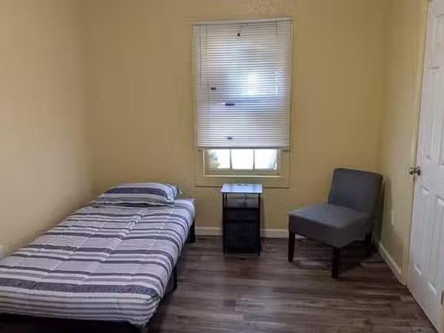 Newly renovated & homey Jacksonville House with Patio or porch.