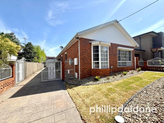NEWLY RENOVATED HUGE FAMILY HOME