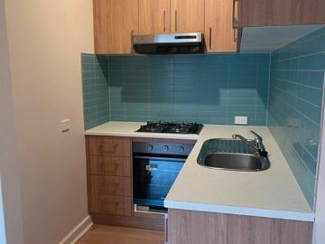 NEWLY RENOVATED ONE BEDROOM APARTMENT