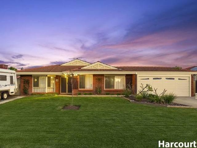 Newly Renovated Large Family Living in the Meadows Estate