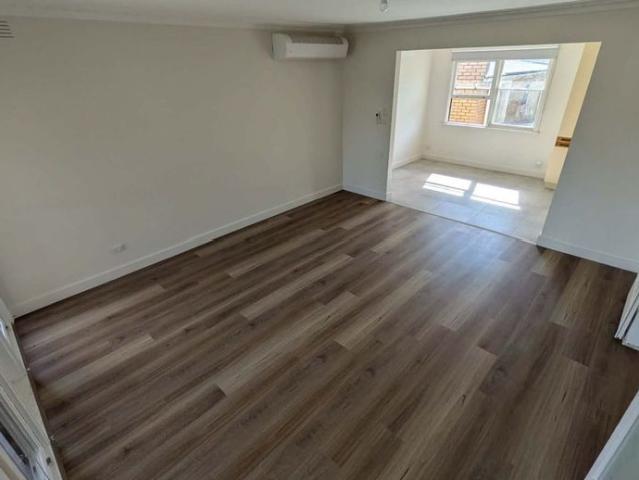 Newly renovated spacious 3 bedroom home with split systems in every room
