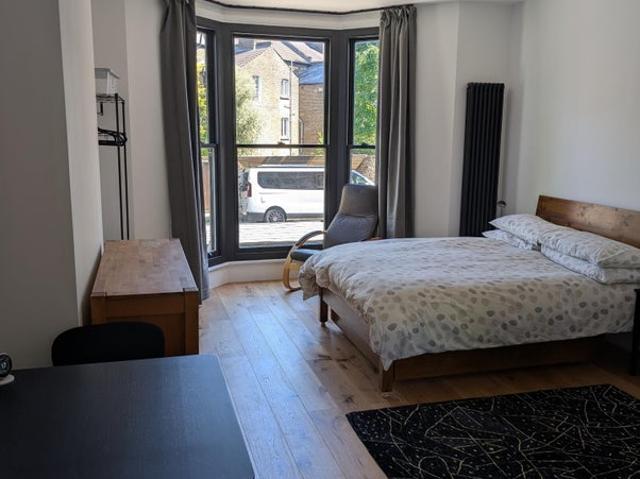 Newly renovated studio flat *all bills included