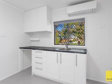 Newly Renovated Studio in Convenient Lalor Park Location