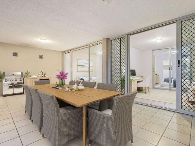 NEWLY Renovated Stunning Large Apartment
