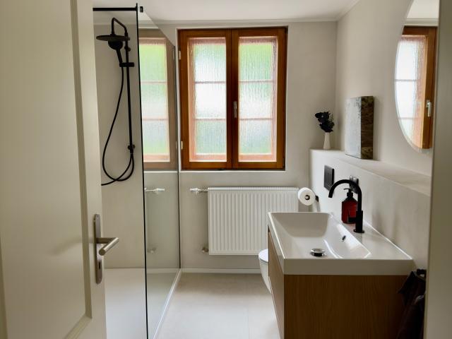 Newly renovated, stylishly furnished 2 bedroom apartment in a historic building in the heart of Bamberg