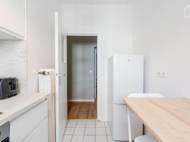 newly renovated quiet and cosy 3 room apartment close to Kurfürstendamm in Charlottenburg, Berlin Amsterdam Apartments for Rent