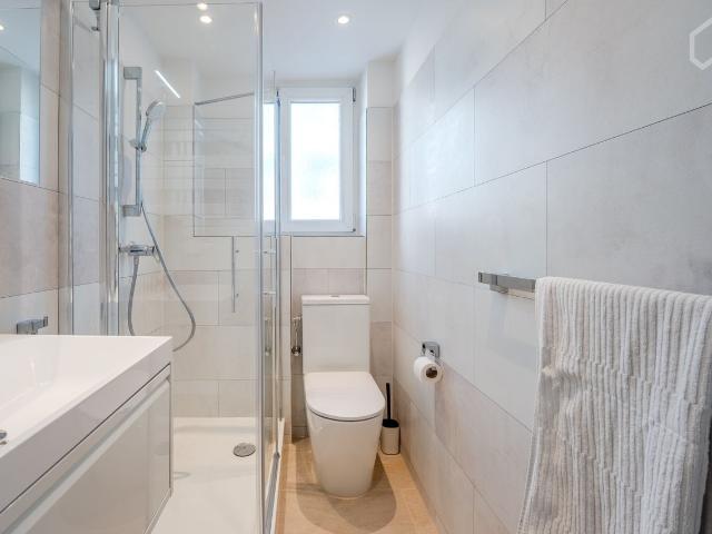 newly renovated quiet and cosy 3 room apartment close to Kurfürstendamm in Charlottenburg, Berlin Amsterdam Apartments for Rent