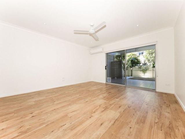 Newly renovated + Ready to move in now!