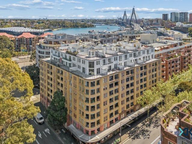 Newly Renovated Two Bedroom Apartment in Pyrmont