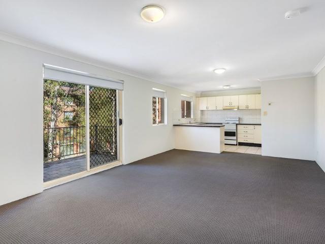 NEWLY RENOVATED TWO BEDROOM APARTMENT