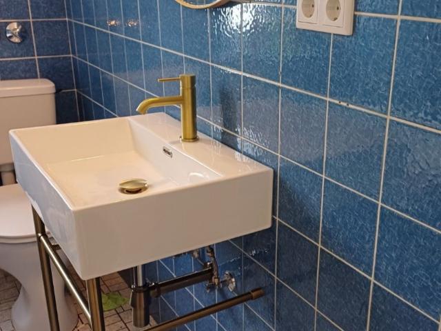 Newly renovated two storey apartment in Frankfurt's Holzhausen neighborhood, Frankfurt Amsterdam Apartments for Rent