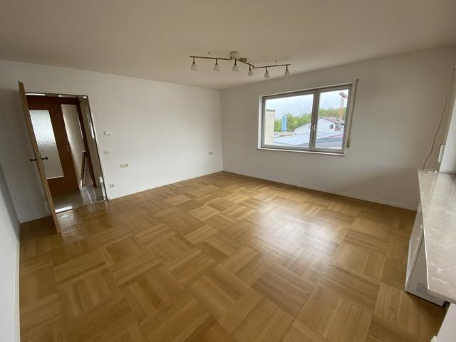 Newly renovated, upper floor apartment in Schönaich