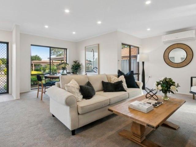 Newly refurbished 2 bed villa with open plan kitchen