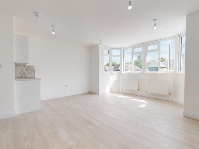 Newly refurbished 2 bed Flat in Willesden Green