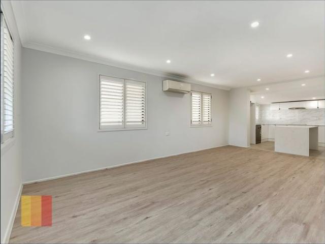 NEWLY REFURBISHED 3 BEDROOM HOUSE CLOSE TO EVERYTHING