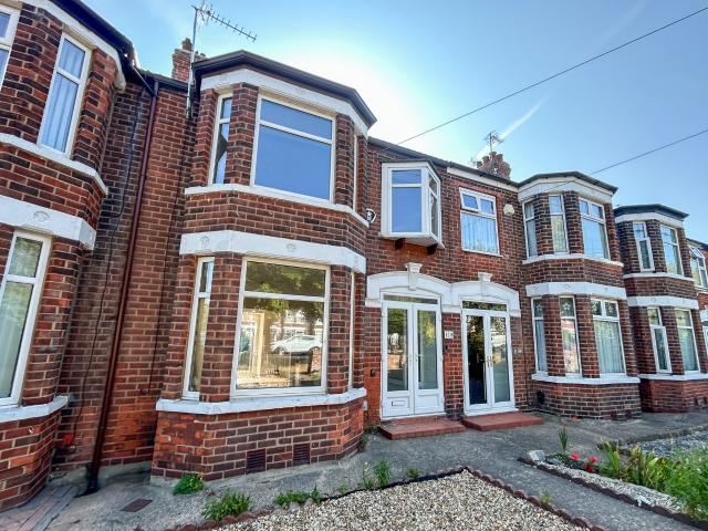 Newly refurbished three bed family home on Fairfax Avenue, Hull