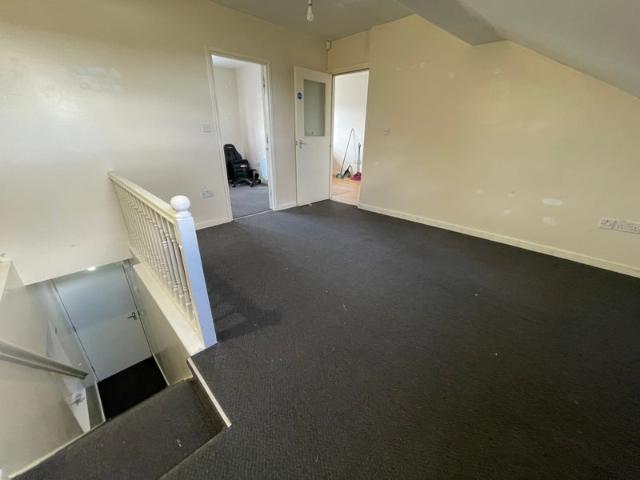 Newly refurbished Two bedroom Flat