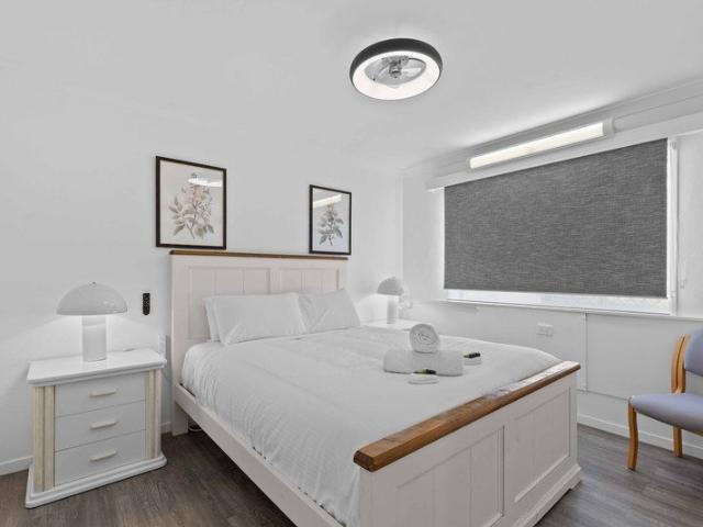Newly refurbished and Furnished Apartment in CBD