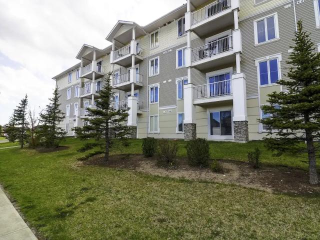 Newly refurbished kitchen, 2bed + 2 full bath w/ underground heated parking. — 2 Bedrooms Condo Unit