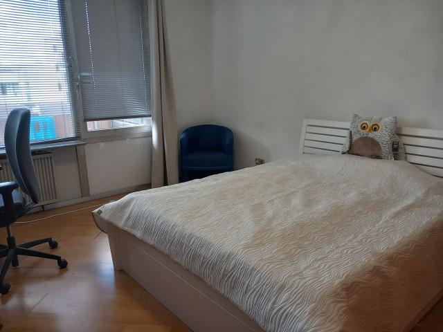 Newly Refurbished! Photos are from last month when the tenant was living there!. Lovely flat, top—location close to DUS Airport, Green Lake and Silver Lake, Ratingen Amsterdam Apartments for Rent