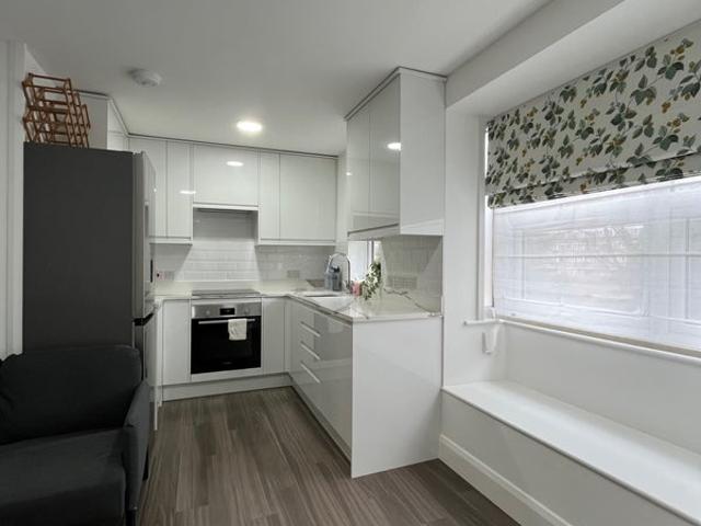 Newly Refurbished Studio Apartment