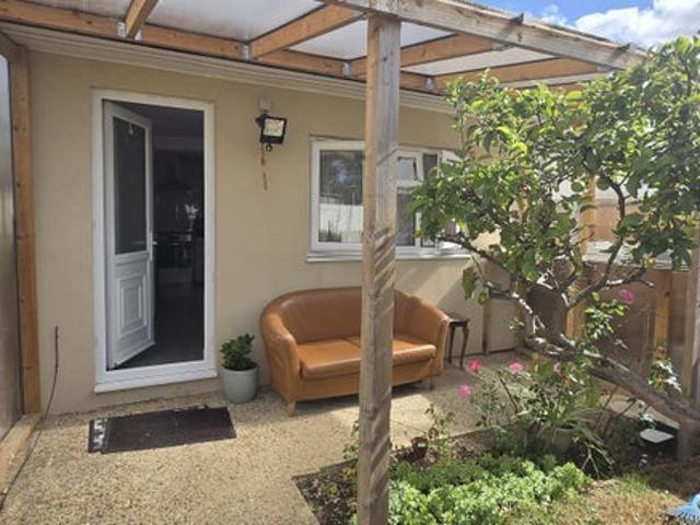 Newly Refurbished Studio for rent
