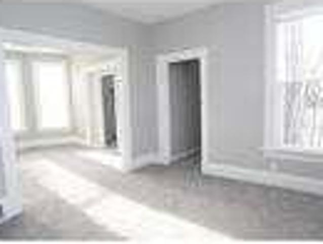 Newly Rehabbed 3 Beds 2 Baths Home in Davenport