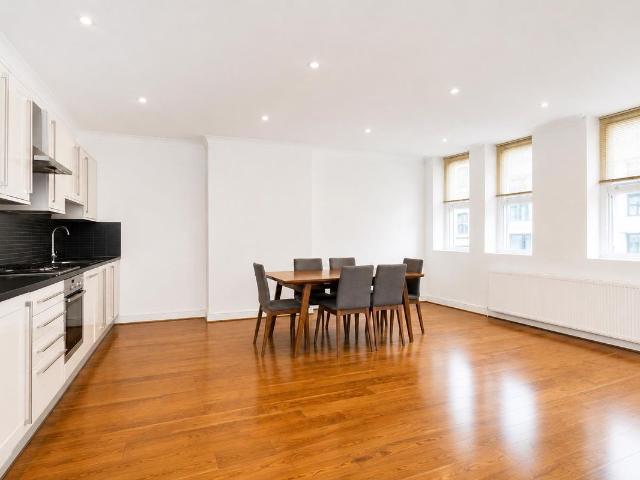 Newman Street, London W1T, 3 bed flat to rent, £4,500 pcm | PrimeLocation
