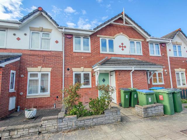 Newmarsh Road, Central Thamesmead. 2 bed terraced house to rent £1,700 pcm £392 pw