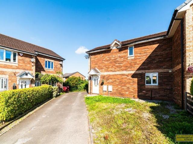 Newmeadow Close, Blackburn, 2 bed semi detached house to rent £925 pcm £213 pw
