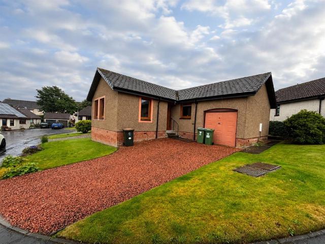Newmiln Road, Perth PH1, 3 bed detached bungalow to rent, £1,100 pcm | PrimeLocation