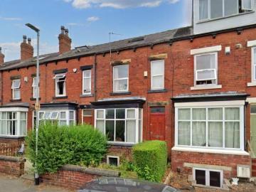 Newport Mount, Burley, Leeds, LS6 4 bed terraced house to rent £2,357 pcm £544 pw