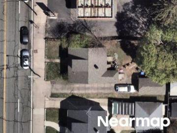 Newport Ave