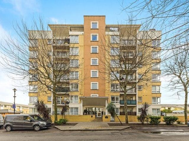 Newport Avenue, London E14, 1 bed flat to rent, £2,000 pcm | PrimeLocation
